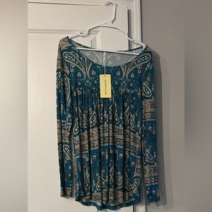 Long sleeved LongYaun Teal patterned shirt - size Large